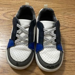 Toddler boy sneakers